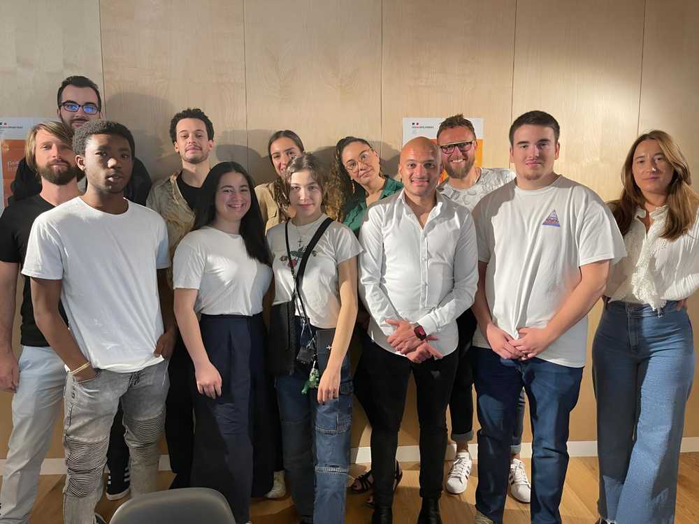 Equipe Closify en formation prospection commerciale avec les participants - groupe de 12 personnes