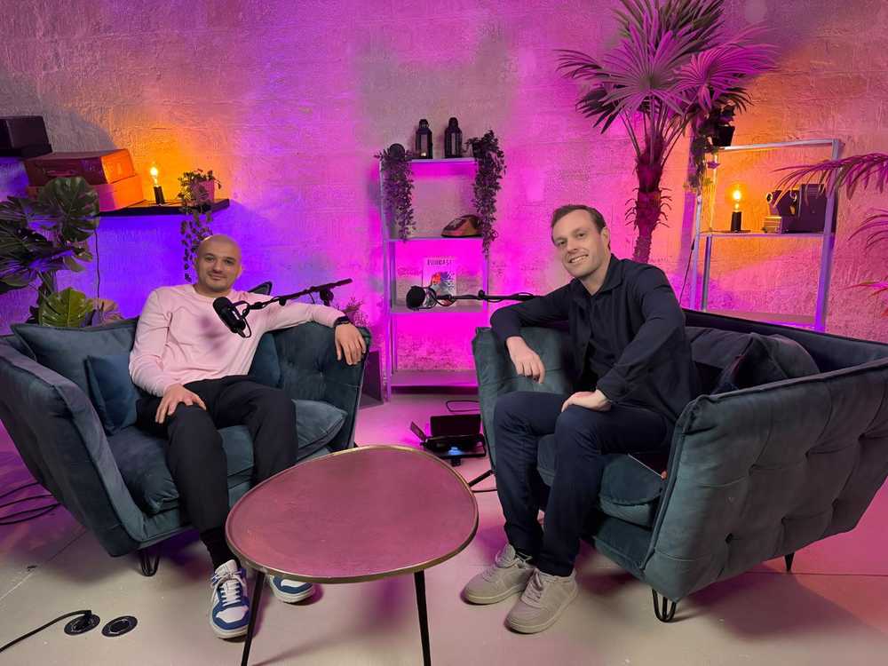 Closify au podcast Les Heros de la Vente - interview sur la prospection B2B